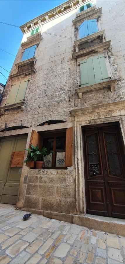 B&B Palace Basilico 1580. 罗维尼 外观 照片