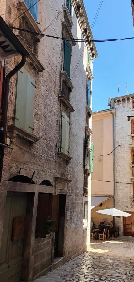 B&B Palace Basilico 1580. 罗维尼 外观 照片